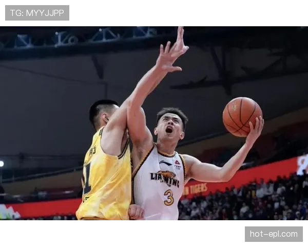 乌戈状态优先用人原则：赵继伟替补解放决胜时刻体能